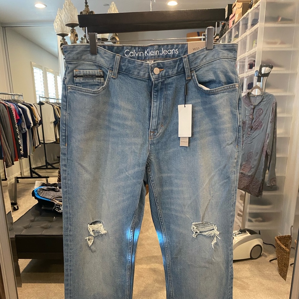 Calvin Klein Men’s Distressed Jeans NWT.